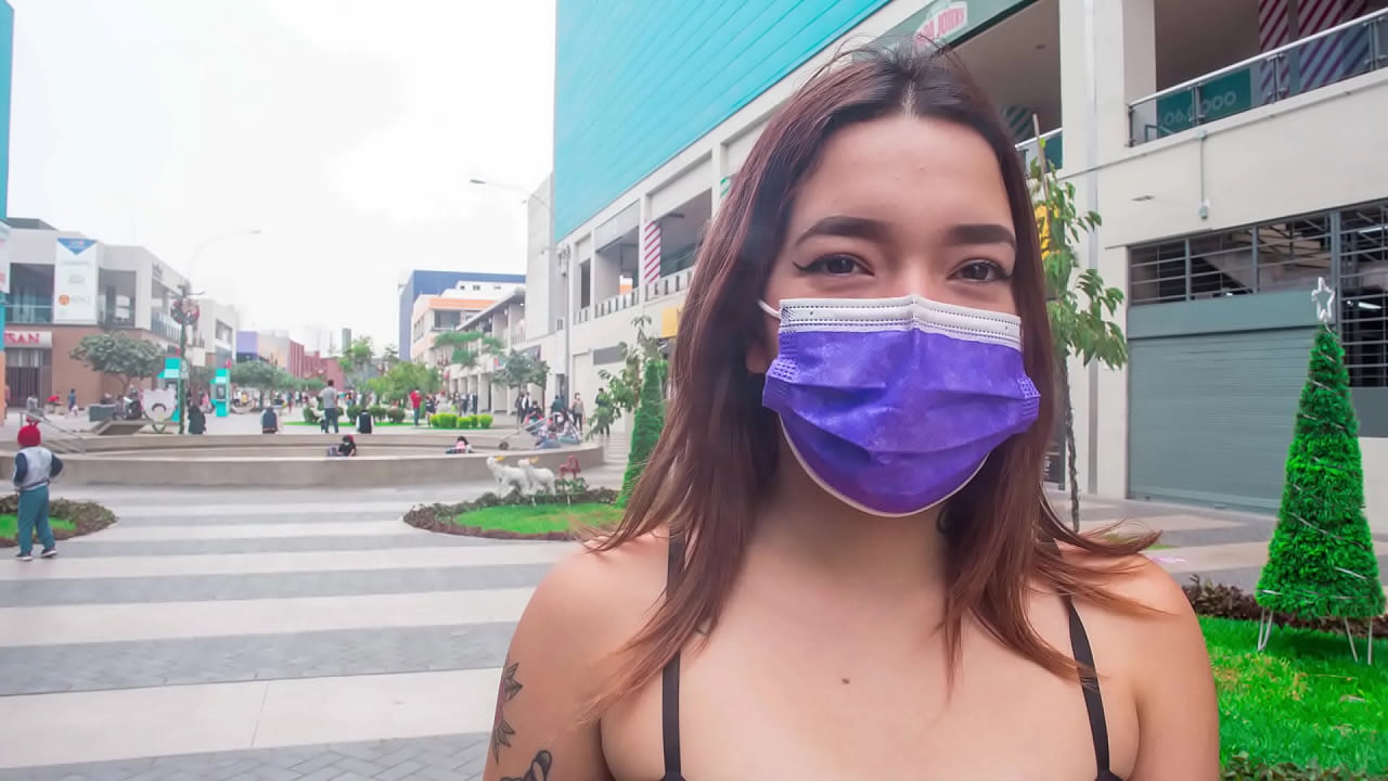 مهاجر ونزوئلایی اخیرا وارد پرو شده و از راننده تاکسی باج می زند