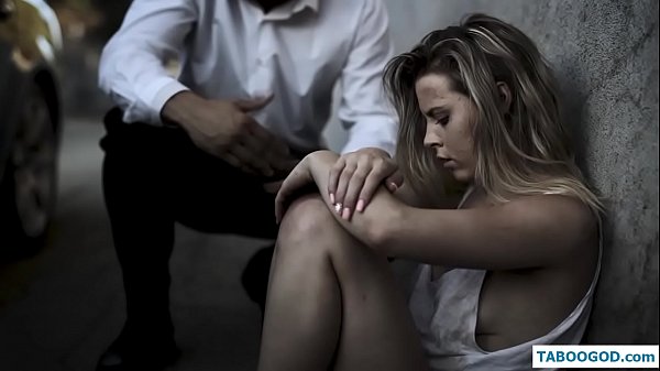 داستان های پیچیده: دختر نوجوان بی خانمان